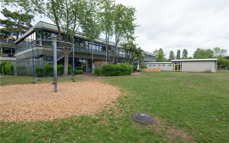 Die mobilen Erweiterungsmodule sollen im Gartenbereich der Pfalzgraf-Rudolf-Schule platziert werden. GB-Foto: Vecsey