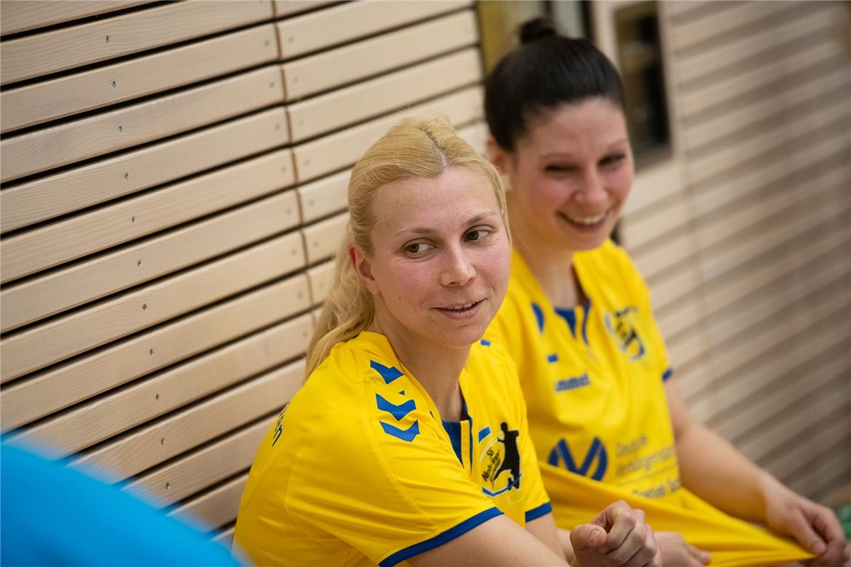 Die neue Sporthalle in Ammerbuch Entringen -   Handball Frauen SG Nebringen Reus...