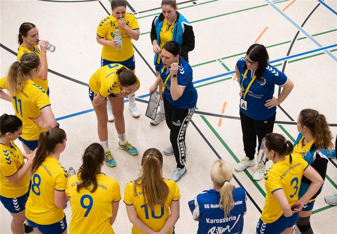 Die neue Sporthalle in Ammerbuch Entringen -   Handball Frauen SG Nebringen Reus...