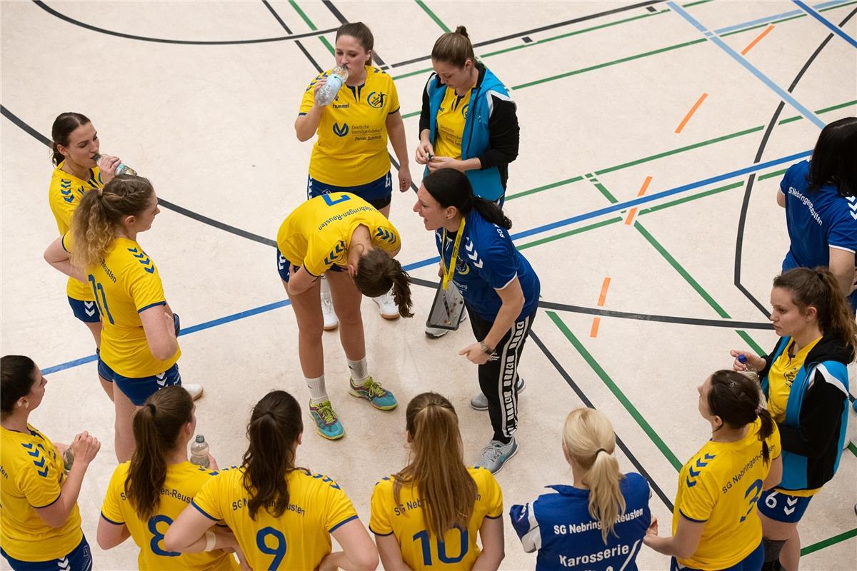 Die neue Sporthalle in Ammerbuch Entringen -   Handball Frauen SG Nebringen Reus...