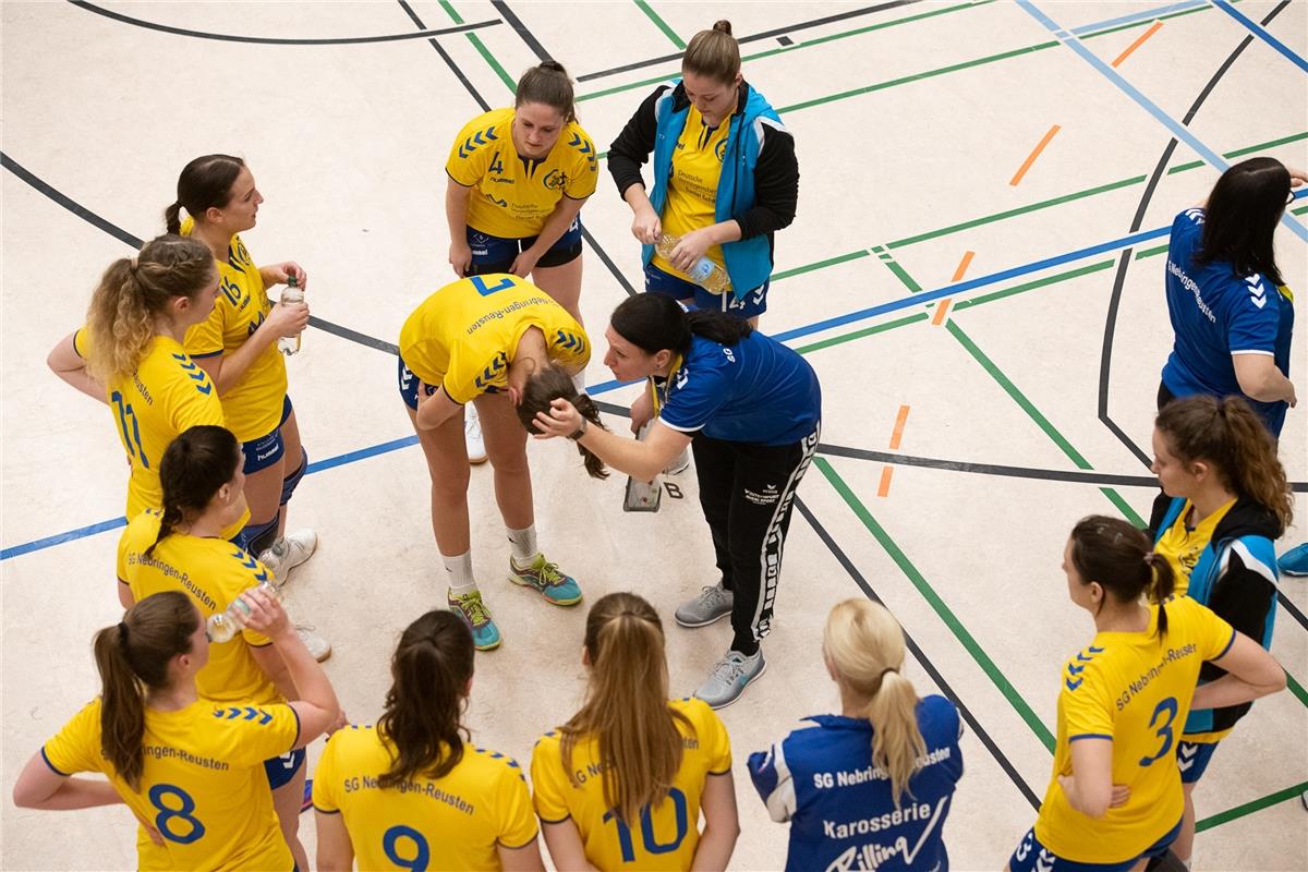 Die neue Sporthalle in Ammerbuch Entringen -   Handball Frauen SG Nebringen Reus...