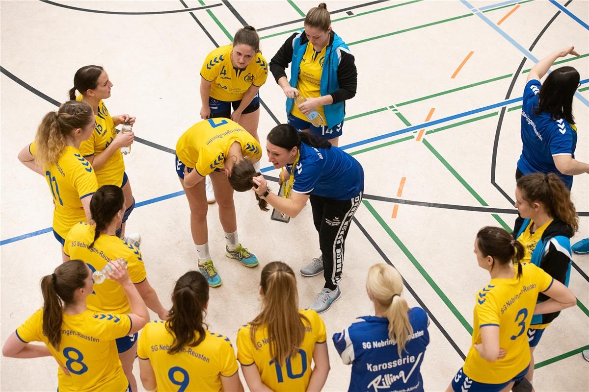 Die neue Sporthalle in Ammerbuch Entringen -   Handball Frauen SG Nebringen Reus...