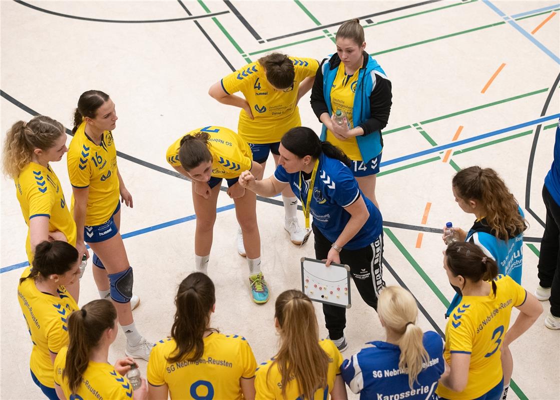 Die neue Sporthalle in Ammerbuch Entringen -   Handball Frauen SG Nebringen Reus...