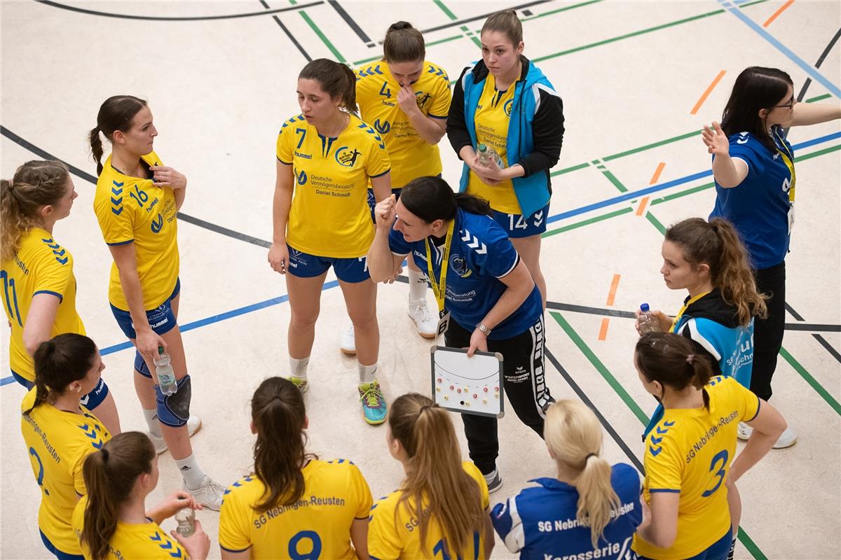 Die neue Sporthalle in Ammerbuch Entringen -   Handball Frauen SG Nebringen Reus...