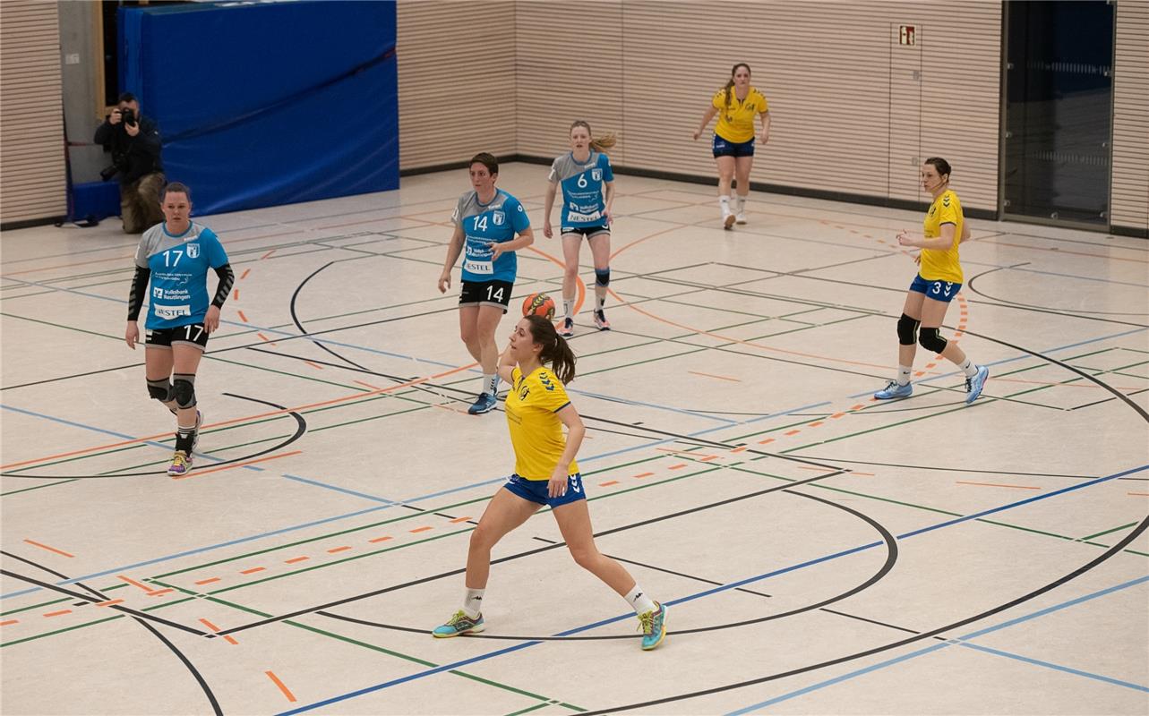 Die neue Sporthalle in Ammerbuch Entringen -   Handball Frauen SG Nebringen Reus...