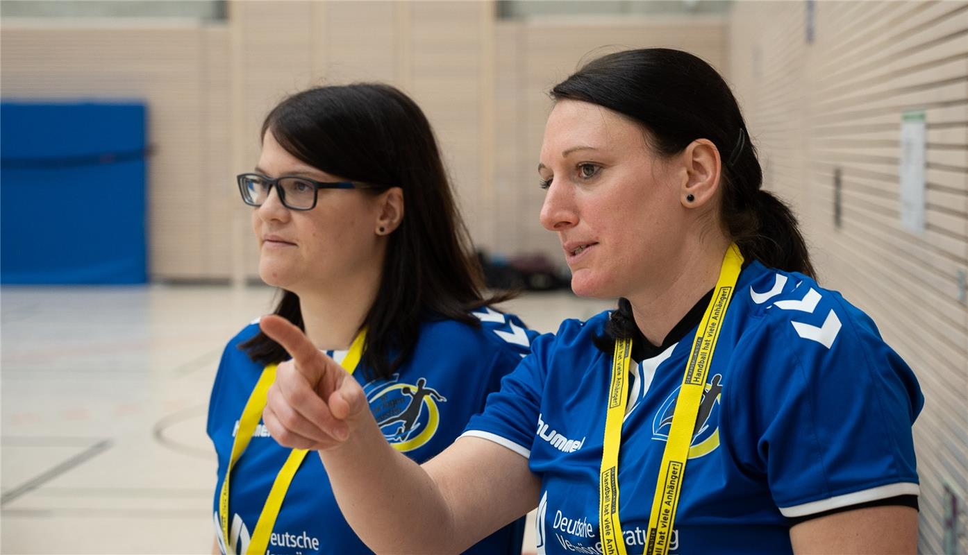 Die neue Sporthalle in Ammerbuch Entringen -   Handball Frauen SG Nebringen Reus...