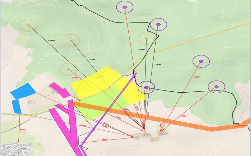Die südlichen Herrenberger Windräder befinden sich nah an den Aussiedlerhöfen, die schon eine Stromtrasse nebst Umspannwerk in ihrer Nachbarschaft wissen. GB-Foto