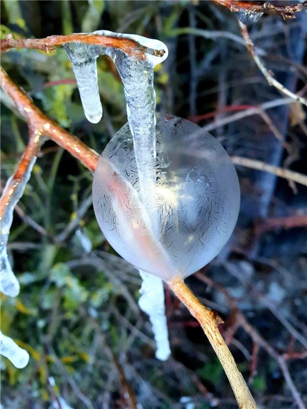 Diese gefrorene Seifenblase kommt von Silke Elsner aus Mönchberg.