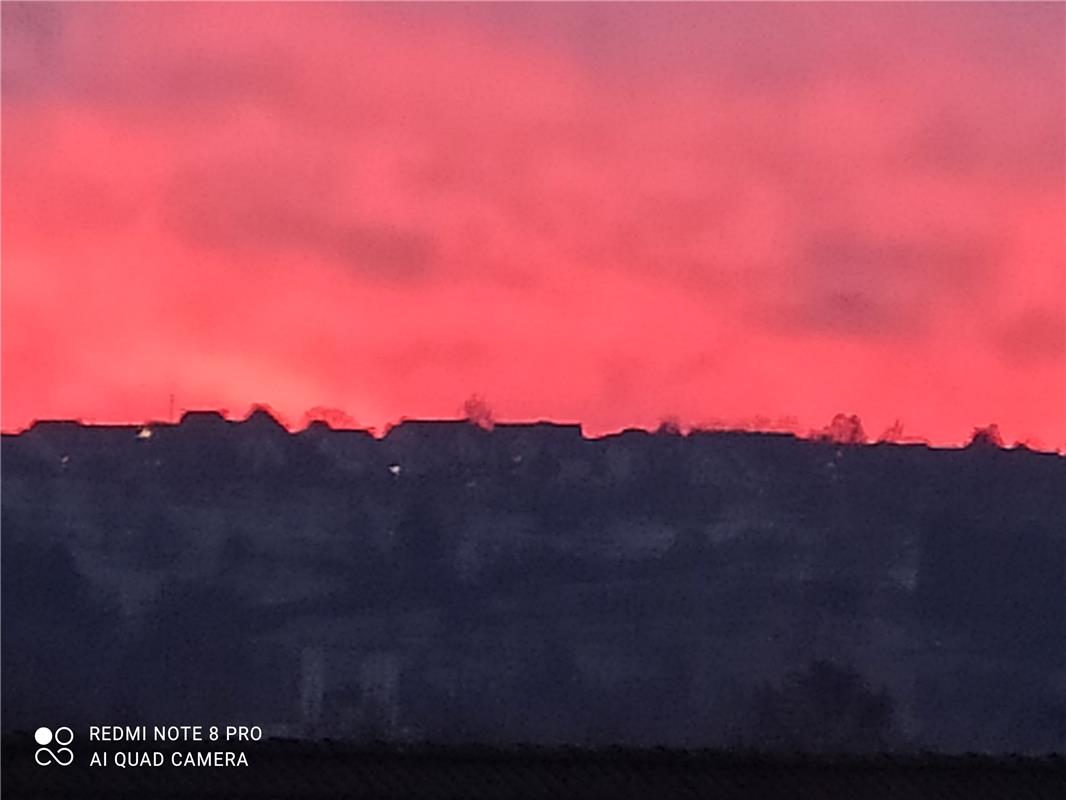 Diesen Sonnenuntergang mit Blick nach Haslach hat Hanne Ueltzen in Herrenberg ab...