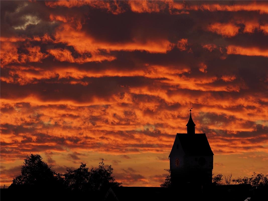 Dieses Wolkenschauspiel über Bondorf erfreut Franz Weiß aus Hailfingen.