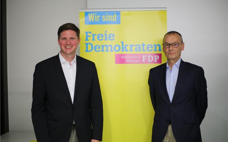 Dr. Florian Toncar (links) und der FDP-Kreisvorsitzende Hans Dieter Scheerer bei der Nominierungsversammlung GB-Foto: Cakir