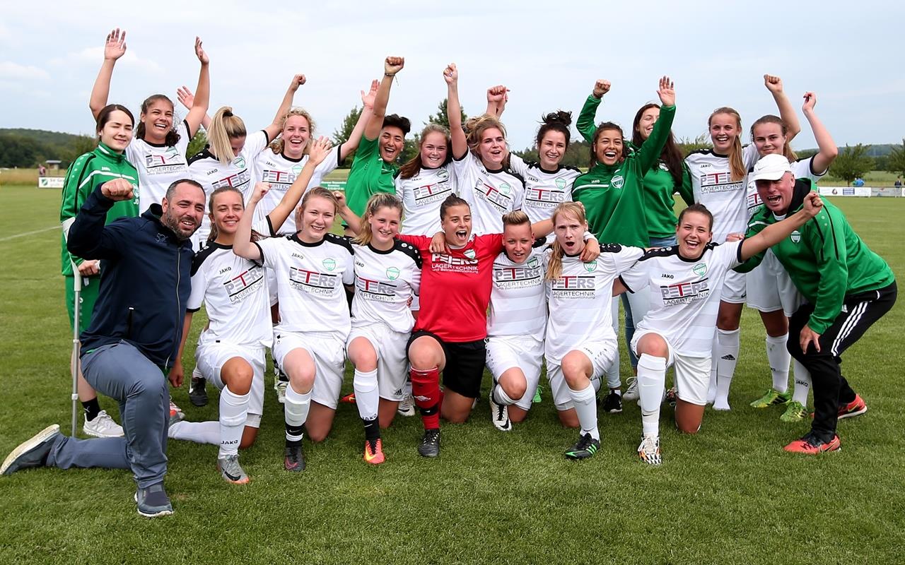 Dritter Erfolg hintereinander für das Frauenteam von Trainer Steve Henrich, im J...