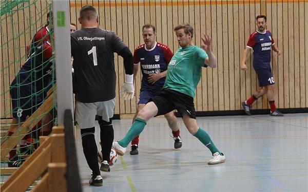 Duell zwischen der Jettinger AH und dem SV Deckenpfronn. GB-Foto: Kraushaar