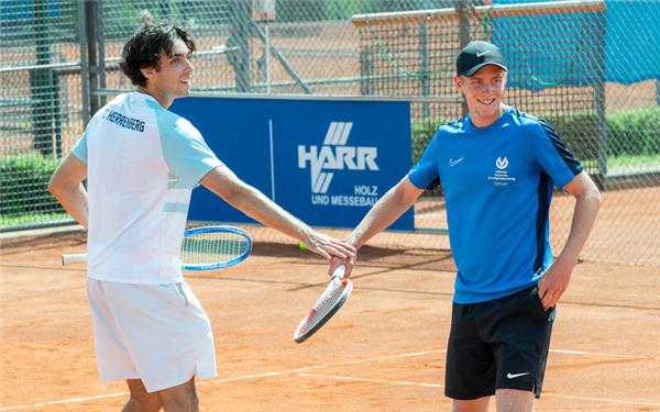 Eddie Schmidt (links) und Samuel Löffler waren im Doppel mit australischer Aufstellung erfolgreich. GB-Foto: Vecsey