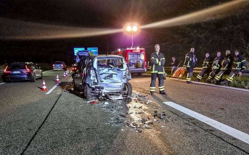 Ein Auffahrunfall zog am Samstagabend mehrere Verletzte Personen nach sich. GB-Foto: SDMG/Dettenmeyer