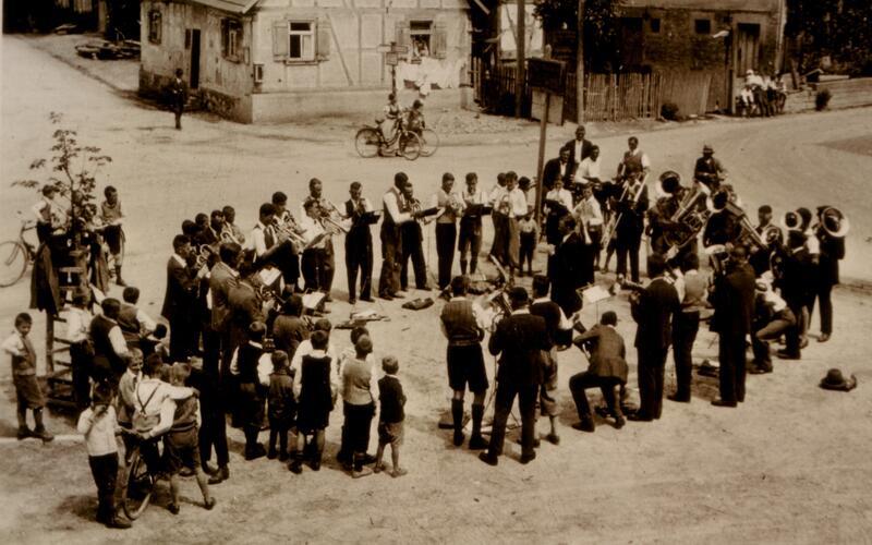 Ein Bild aus dem Vereinsarchiv: Der Posaunenchor Bondorf bei seinem zehnjährigen Jubiläum.GB-Foto: gb