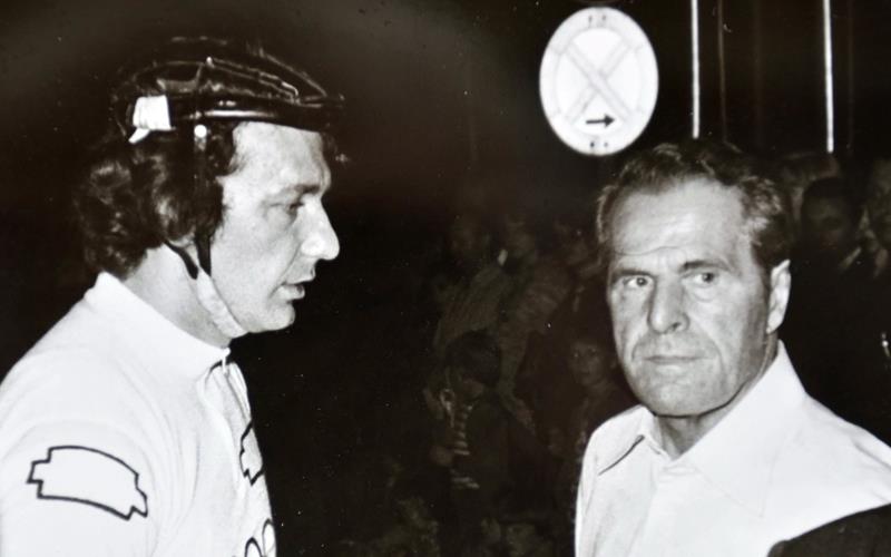 Ein Bild aus den 1970er Jahren: Der „Goldschmied“, Bundestrainer Gustav Kilian, und sein Musterschüler Hans Lutz. GB-Foto: gb