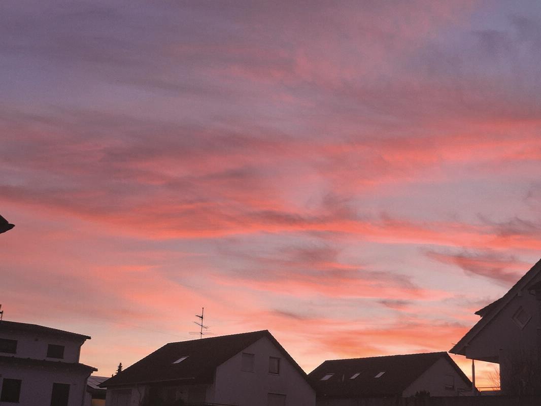 Ein Himmel, der von Gottes Nähe erzählt.  Von Maria Tabitha Weisse aus Herrenber...