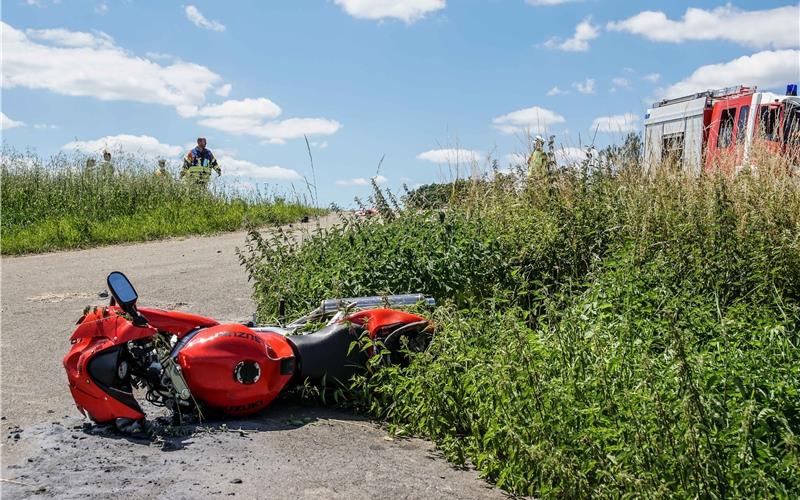 Motorradfahrer nach Unfall schwer verletzt Ein Motorradfahrer verletzte sich bei einem Unfall auf der K1030 am Dienstagmittag schwer GB-Foto: SDMG/Dettenmeyer