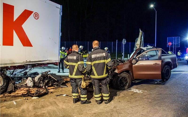 Zwei Tote bei Unfall auf der Autobahn