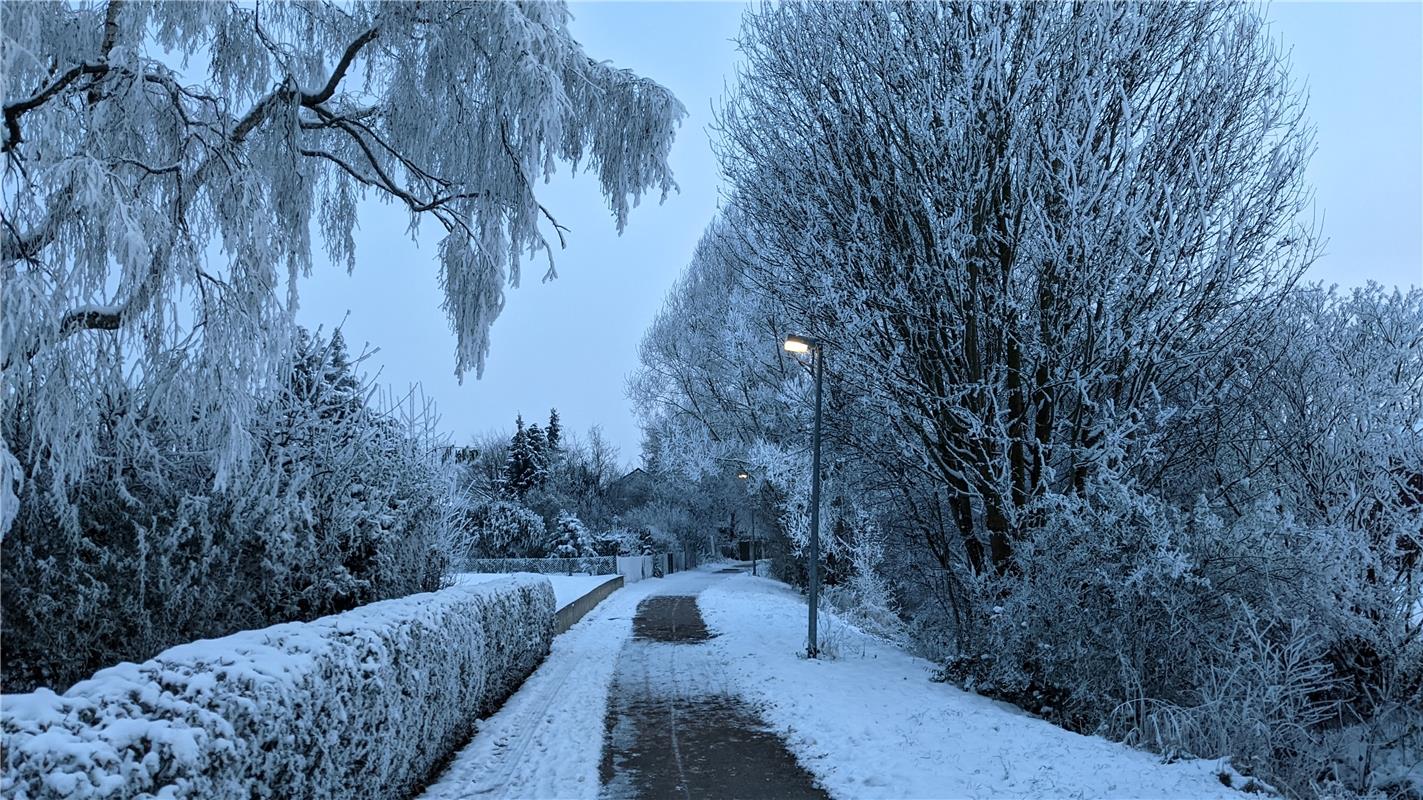 Ein frostiger Tag neigt sich dem Ende. Von Susanne Marquardt aus Gültstein.