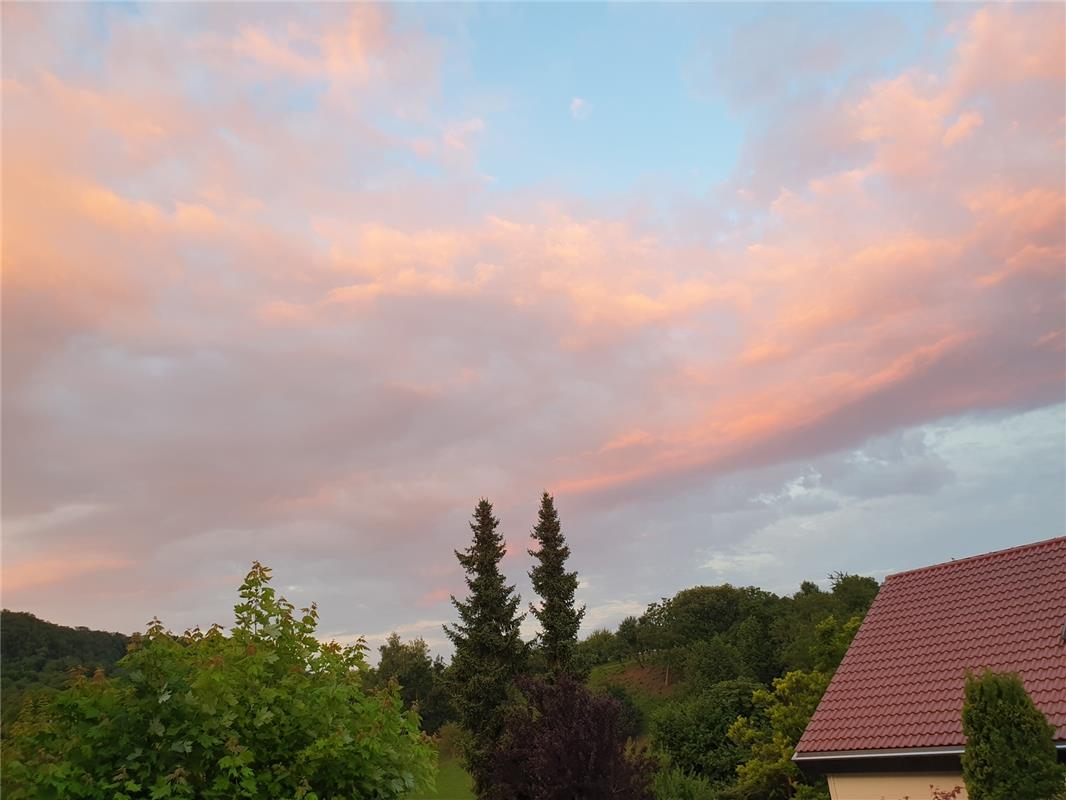 "Ein schöner Sommertag neigt sich dem Ende zu. , sagt Ulrike Hätinger aus Kayh z...