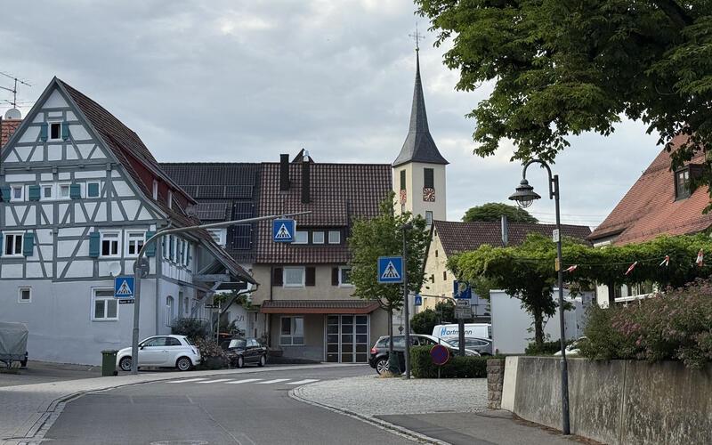 Einbahnstraße oder doch lieber Begegnungsverkehr? So lautet die spannende Frage in der Schlossgartenstraße. GB-Foto: Priestersbach