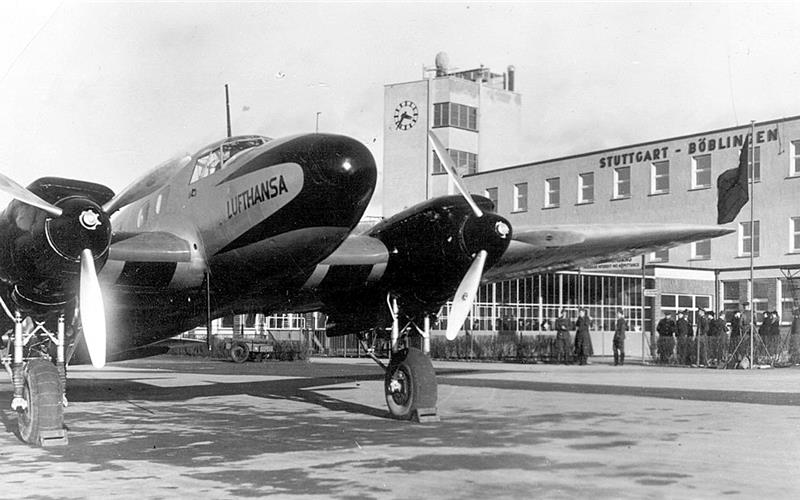 Eine Heinkel He 111 der Lufthansa: Flugbetrieb auf dem Böblinger Flughafen in den 30er Jahren. GB-Foto: Archiv Leipner