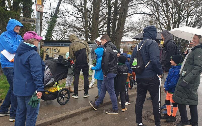 Eine runde und gelungene Sache war die Müllsammelaktion am vergangenen Samstag. GB-Fotos: gb