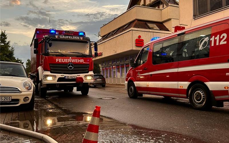Einsätze wegen Hochwasser, wie hier vor fast exakt einem Jahr, könnten für Gäufeldens Feuerwehr zunehmen. GB-Foto (Archiv): gb