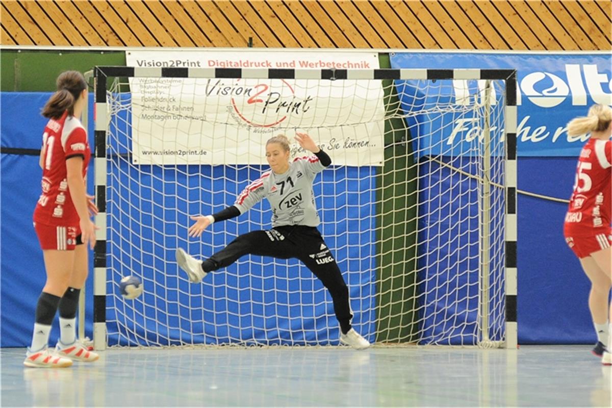 Ela Szott (BSV Sachsen Zwickau #71) im Tor  SG H2Ku Herrenberg, Handball, Ligasp...