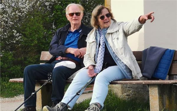 Elisabeth und Günther Wolz haben sich sowohl in der Ferne als auch in ihrer Wahlheimat sozial engagiert.  GB-Foto: gb