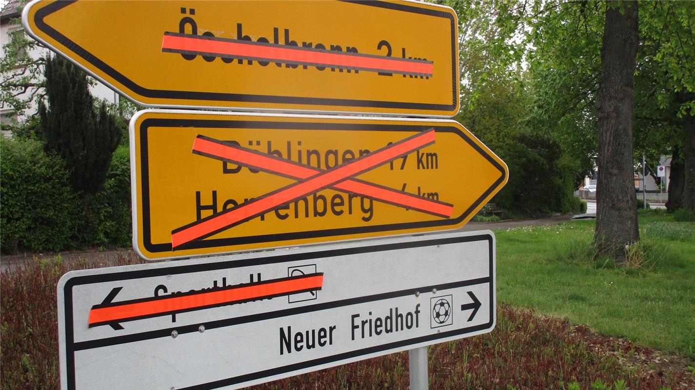 Endstation in Nebringen: Es geht nirgendwo mehr hin - außer auf den Friedhof. Ii...