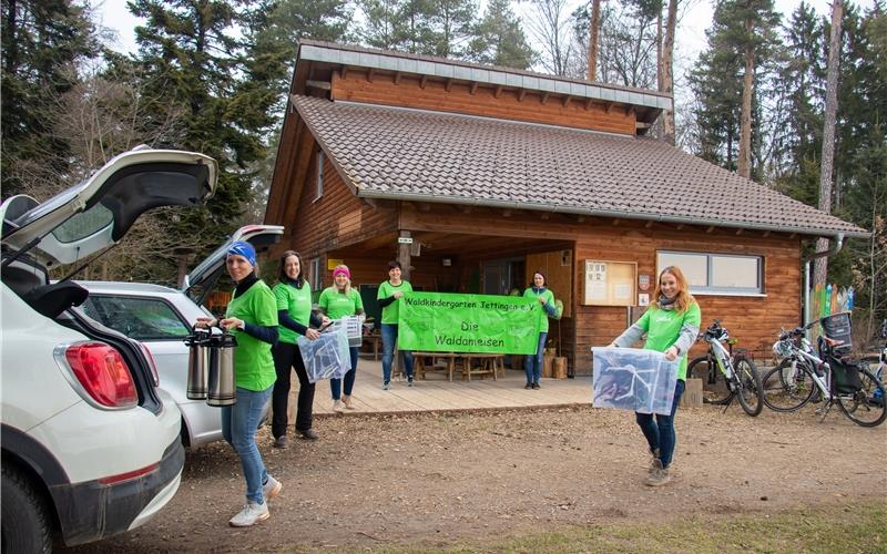 Engagiert für den Flohmarkt des Waldkindergartens (von links): Nina Pauschert, Marion Gerhardt, Gabriela Pop, Katrin Amon-Haag, Heiderose Saile und Tina Fabry. GB-Foto: Geisel