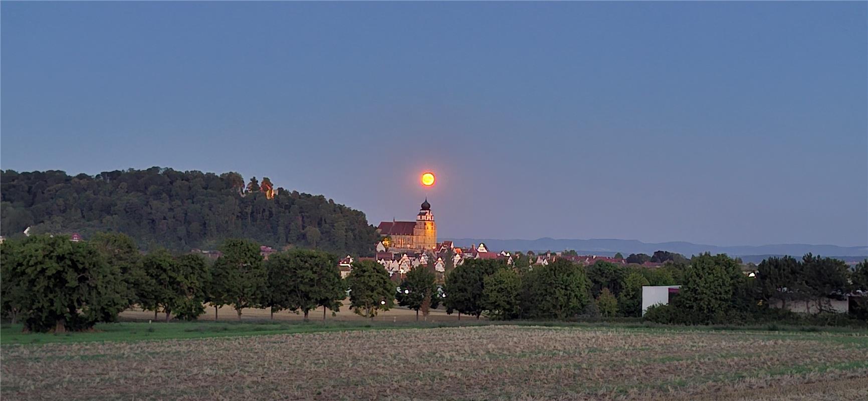 Erschienen für Insta verwendet. Jetzt treibt es der Mond auf die Spitze. Von Mar...