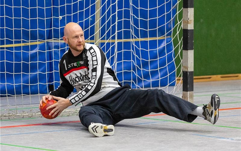 Tobias Barthold rückt in die sportliche Leitung auf Erst kürzlich hat Tobias Barthold noch einmal im Tor der SG H2Ku Herrenberg ausgeholfen GB-Foto: Drofitsch/Eibner