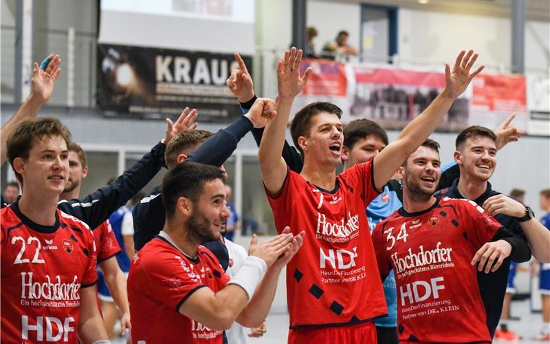 SG H2Ku bleibt trotz dreifacher Unterzahl cool Erstes Auswärtsspiel – erster Auswärtssieg: SG-Team jubelt über den verdienten 31:28-Erfolg in Steißlingen GB-Foto: Memmler/Eibner