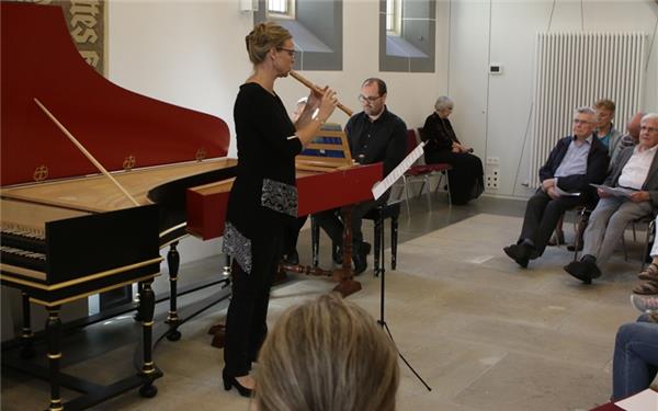 Eva Legêne und Kantor Johannes Fiedler bringen Klänge des Barock zu Gehör.GB-Foto: Bäuerle