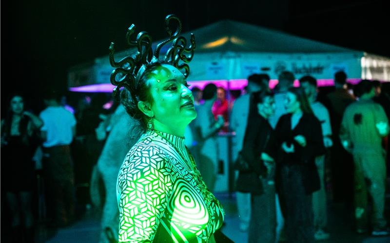 Farbenprächtig und ganz schön untot: Halloween-Party des TV Gültstein.GB-Foto: Schmidt