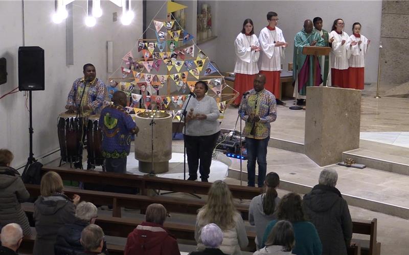 Festgottesdienst in St. Michael zum zehnjährigen Bestehen der Partnerschaft. GB-Foto: gb
