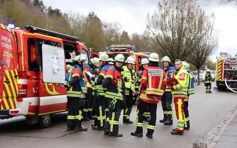 Fett verdampft in Fritteuse: Großer Feuerwehreinsatz in Nufringen