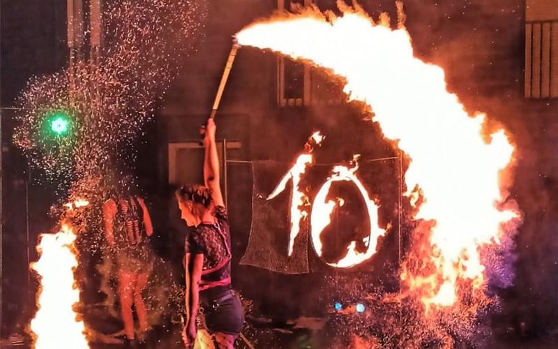 „Feuer & Kunst“ mit Markt und spektakulären Shows