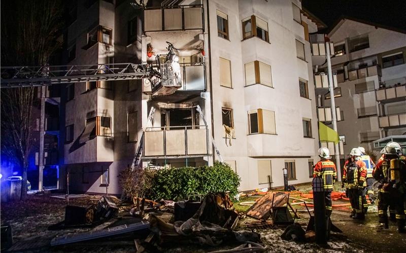 Heizstrahler löst Wohnungsbrand aus Feuerwehreinsatz in Weil der Stadt GB-Foto: SDMG/Dettenmeyer