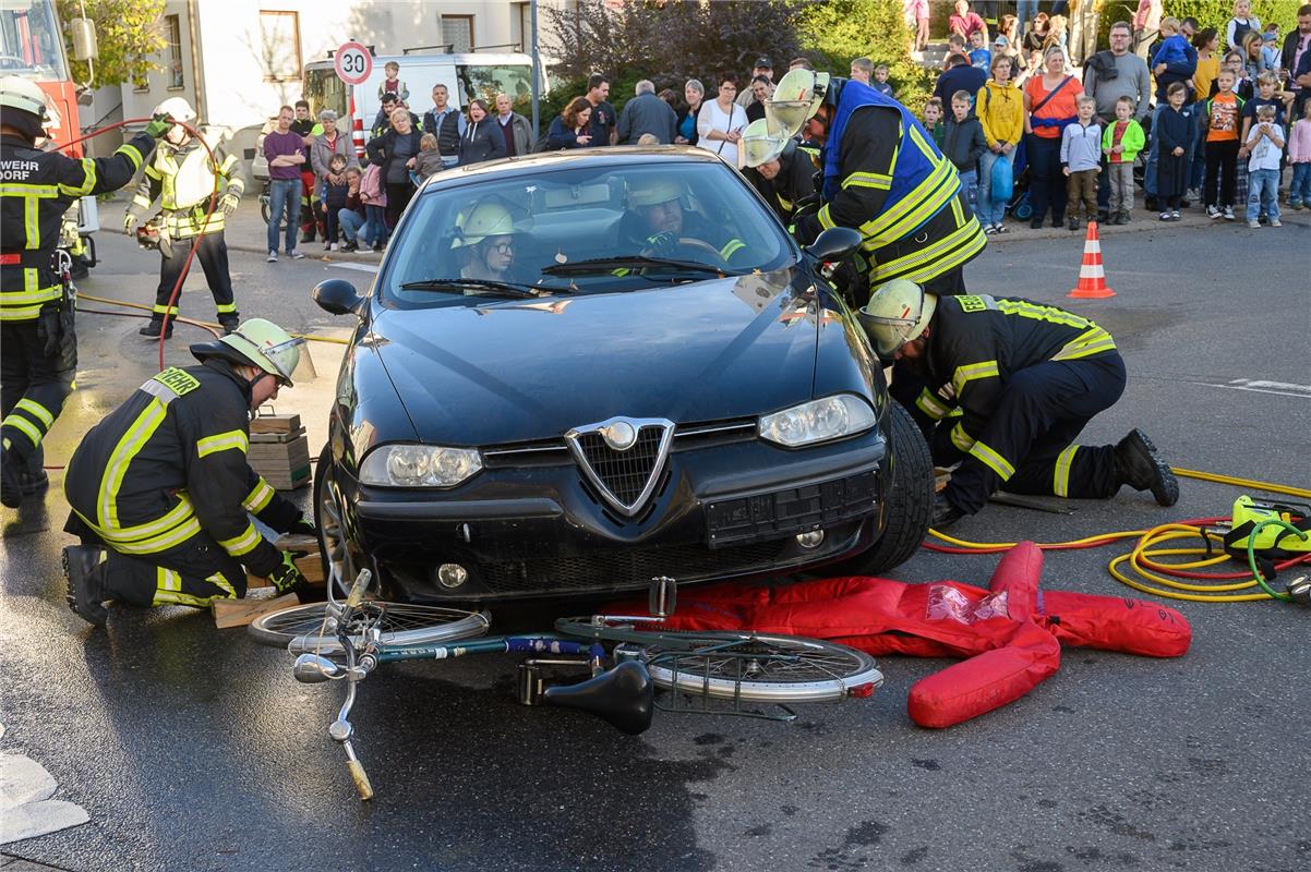 Feuerwehrübung Bondorf  10 / 2019 Foto: Schmidt