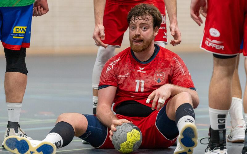 Finn Böhm sortiert sich, nachdem er gefoult worden ist. GB-Foto: Eibner/La Rocca