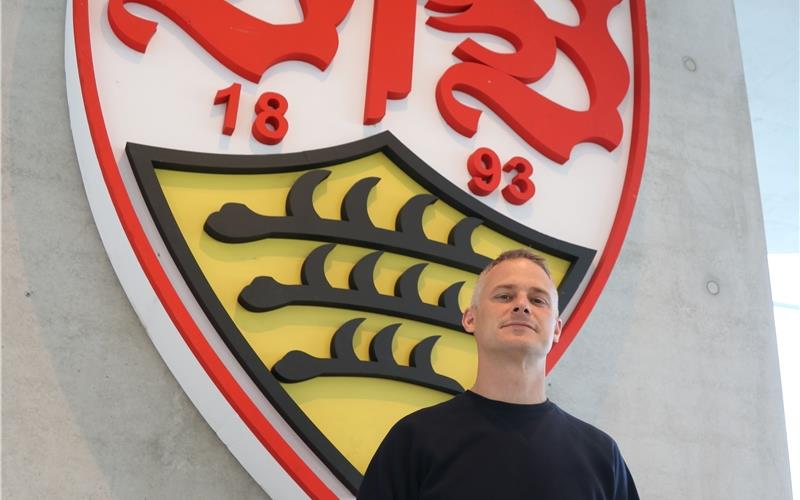 Wertvolle Informationen zur Frühzeit des Vereins Florian Gauß hat sich der VfB-Geschichte verschrieben: „Dass ich schon viel mit Archiven zu tun hatte, passte wie die Faust aufs Auge“ GB-Foto: Ignatzi