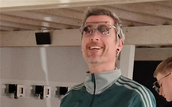 Frank Bauer