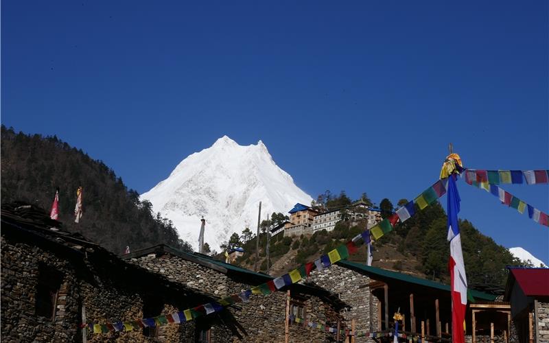 Für Hilfsprojekte in Nepal (Bild) drehen die Josefskuraten beim Herrenberger Altstadtlauf die Runden GB-Fotos: gb