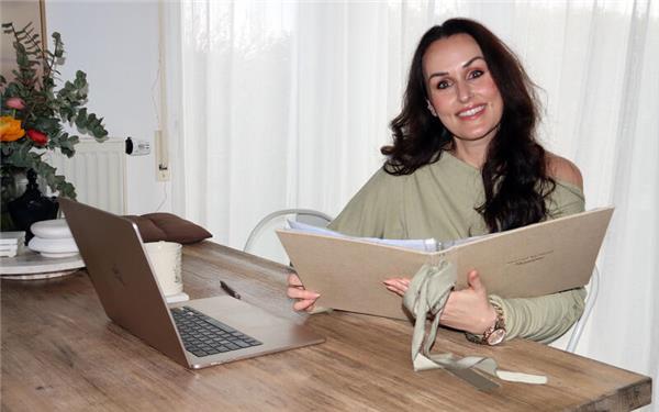 Für Mara Lopez muss die Chemie mit ihren Kunden stimmen, um diese zu trauen. GB-Foto Priotto