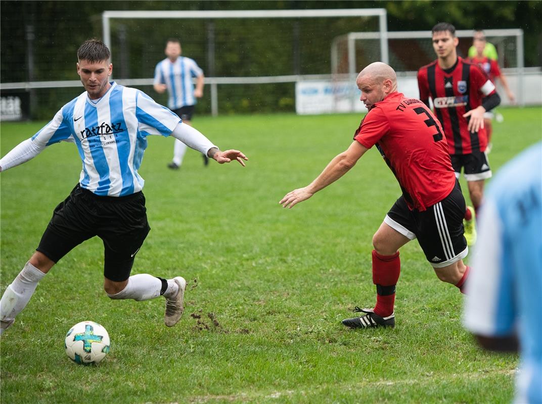 Fußball Affstätt gegen Gültstein 8 / 2020 Foto: Schmidt  rechts Gültsteins Oldie...